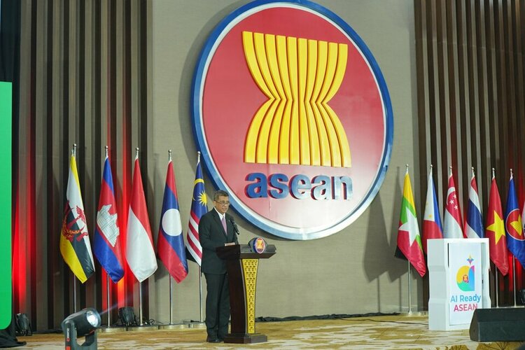 2. H.E. Nararya S. Soeprapto - Deputy Secretary-General of ASEAN for Community and Corporate A...jpg