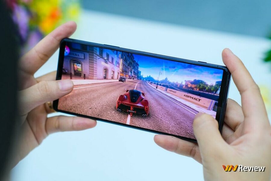 Xperia 1 III vnreview.jpg