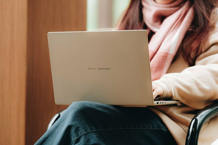 Zenbook 14 (UM3406)1_ko lo go.jpg