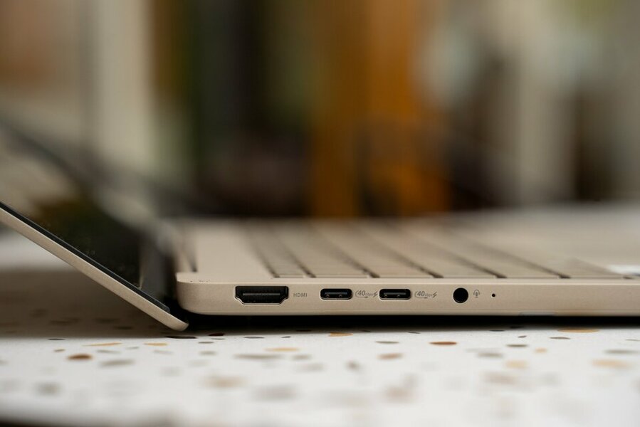 Zenbook 14 (UM3406)8_ko lo go.jpg