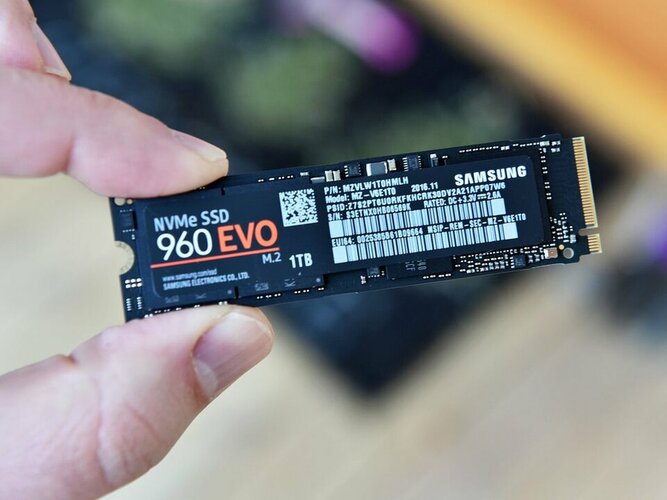 SSD samsung 960 Evo 1TB.jpg SSD samsung 960 Evo 1TB.jpg