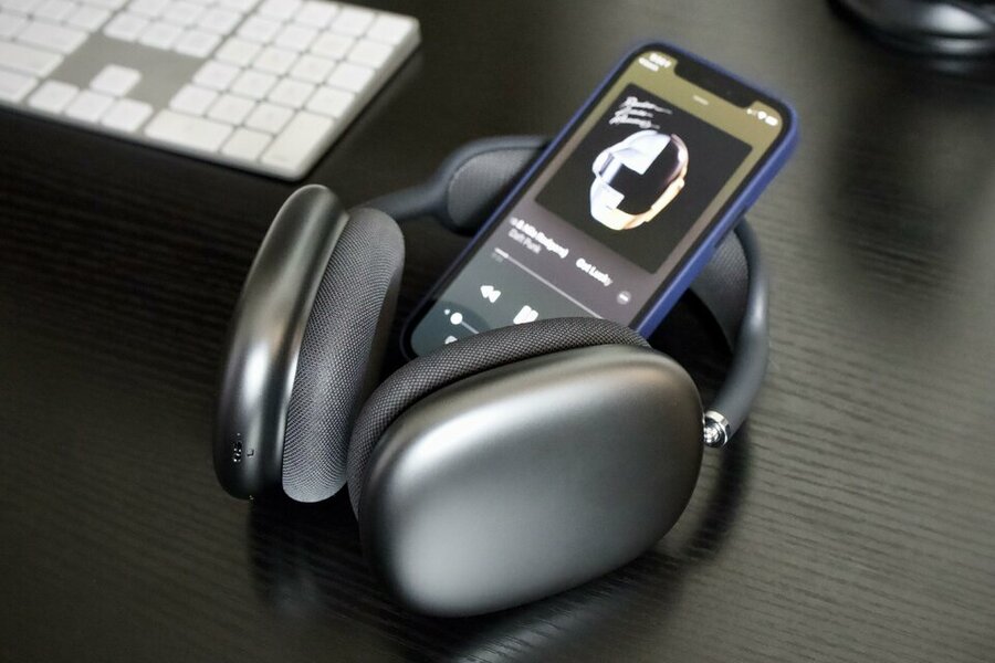airpods-max-hero-100872392-orig-3_jpg_75.jpg
