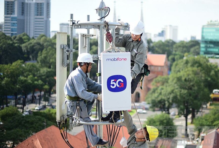 mobifone-ung-dung-cong-nghe-gia-i-quyet-ba-i-toan-tiet-kiem-nang-luong-cho-bts-202410221130188...jpg mobifone-ung-dung-cong-nghe-gia-i-quyet-ba-i-toan-tiet-kiem-nang-luong-cho-bts-202410221130188...jpg