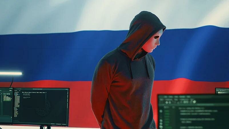 russian-hacker-governmental-it-environment-with-russian-flag_jpg_75.jpg