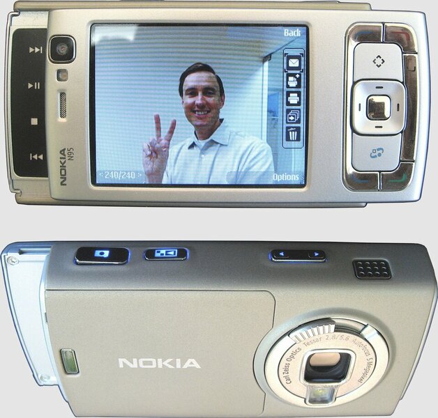 Nokia_N95_png_75.jpg