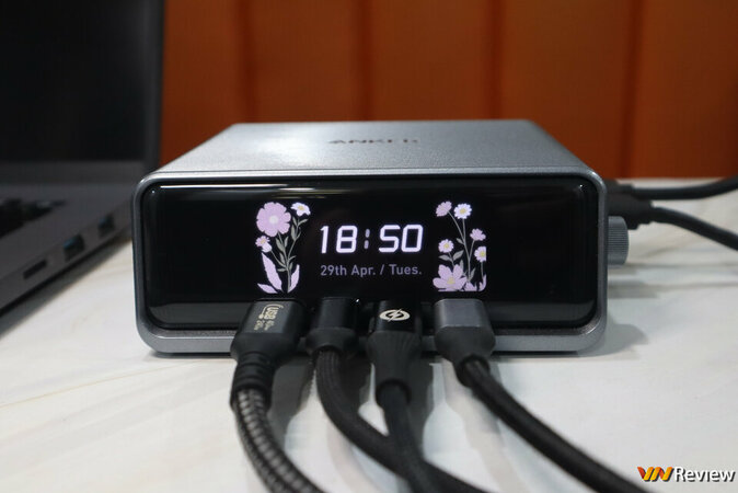 IMG_9664_1280 logo mau.jpg