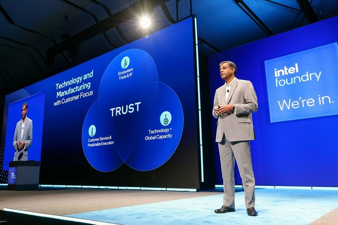 ntel-Foundry-Direct-Connect-Keynote-12-scaled_ko lo go.jpg