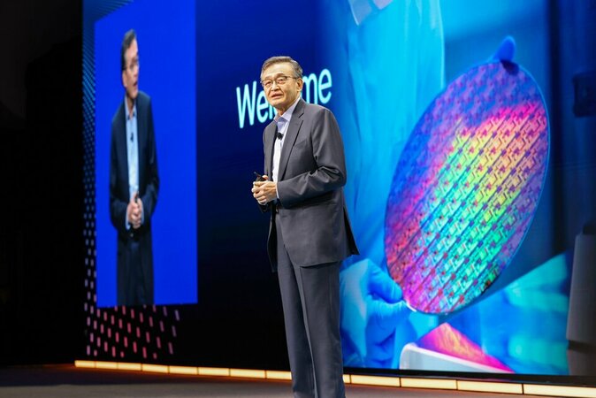 Intel-Foundry-Direct-Connect-Keynote-1-scaled_ko lo go.jpg