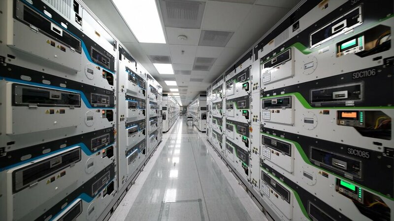 Intel-Foundry-DC-3_ko lo go.jpg