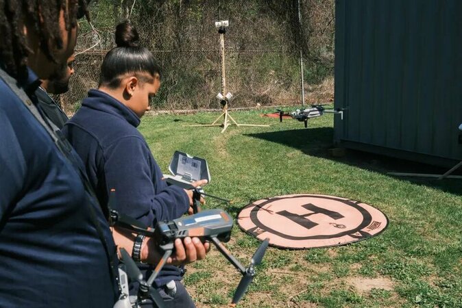 law-enforcement-groups-participate-drone-103539971_jpg_75.jpg