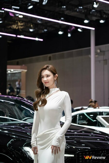 NAM03519 auto shanghai.jpg