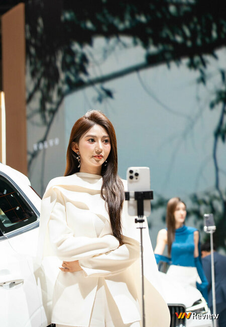 NAM03515 auto shanghai.jpg
