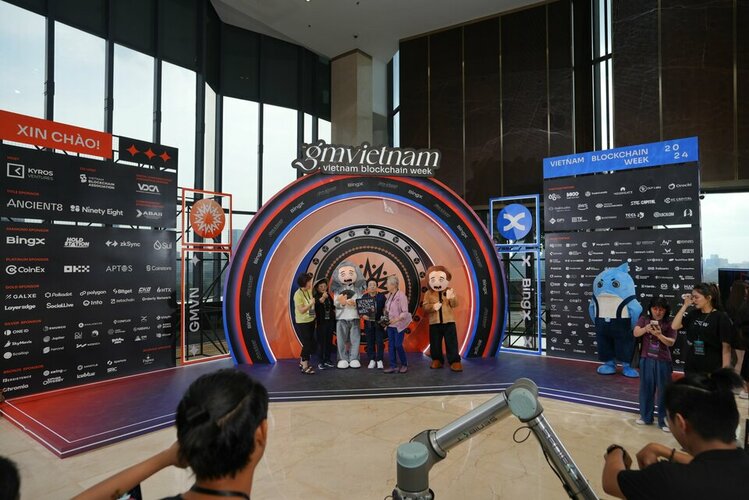DSC09485_ko lo go.jpg