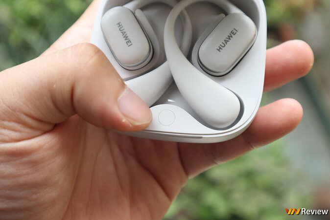 IMG_0156_1280 logo mau.jpg