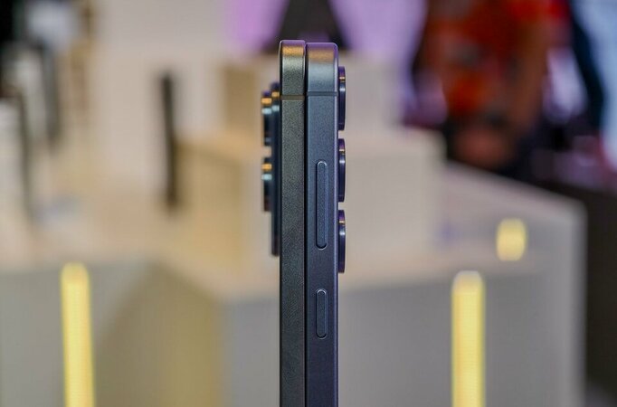 samsung-galaxy-s25-edge-07_jpg_75.jpg