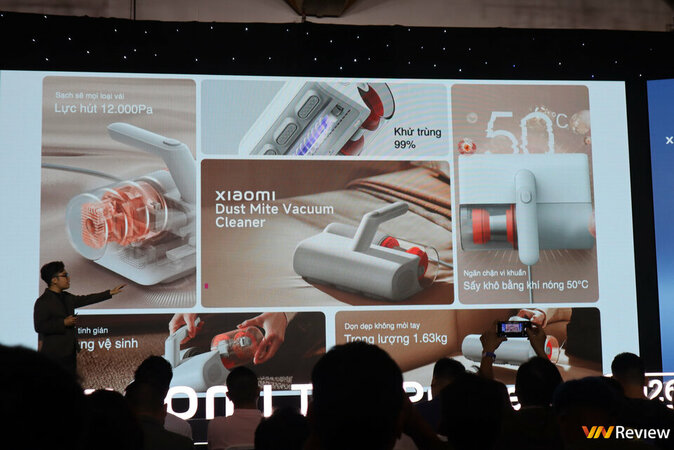 IMG_7300_1280 logo mau.jpg