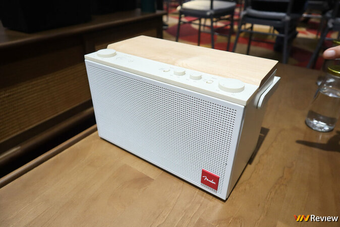 IMG_7453_1280 logo mau.jpg