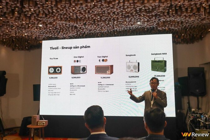 IMG_7471_1280 logo mau.jpg