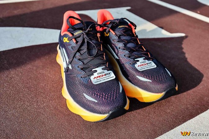 IMG_7483_1280 logo mau.jpg