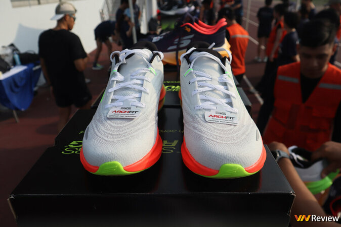 IMG_7592_1280 logo mau.jpg