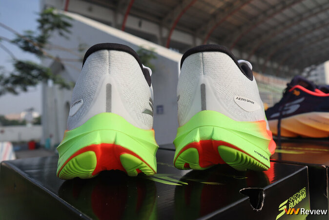 IMG_7599_1280 logo mau.jpg