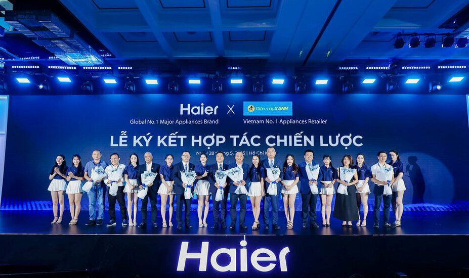 2-1600-3000-gif-35_1280 logo mau.jpg