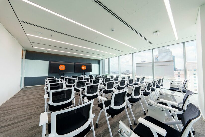 Xiaomi Office 6_ko lo go.jpg Xiaomi Office 6_ko lo go.jpg