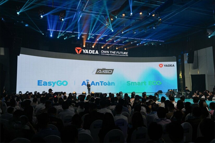 Hình sự kiện Yadea 4_ko lo go.jpg