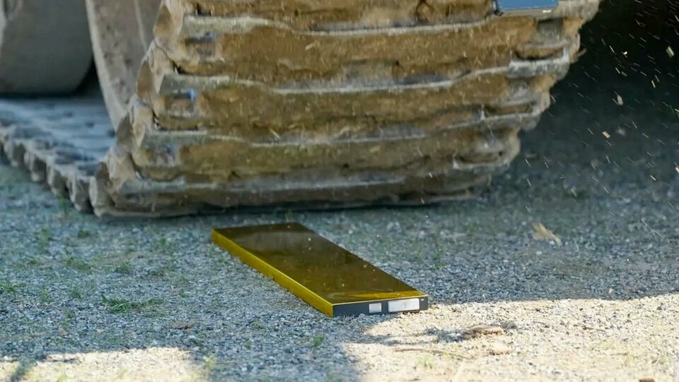Geely_Gold_brick_battery_3_jpg_75.jpg Geely_Gold_brick_battery_3_jpg_75.jpg