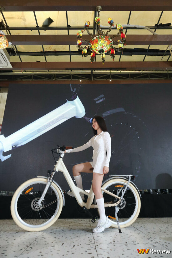 IMG_0112_1280 logo mau.jpg