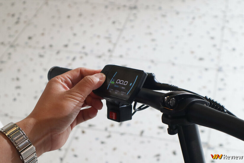 IMG_0085_1280 logo mau.jpg