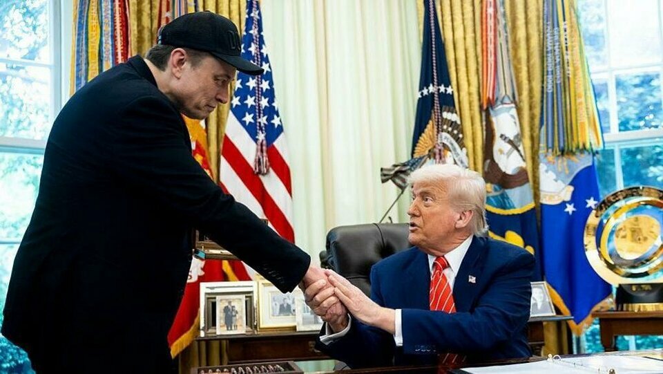 ong-trump-ty-phu-musk-chua-roi-di-han-se-con-quay-lai-nha-trang-1748649423607_jpg_75.jpg ong-trump-ty-phu-musk-chua-roi-di-han-se-con-quay-lai-nha-trang-1748649423607_jpg_75.jpg
