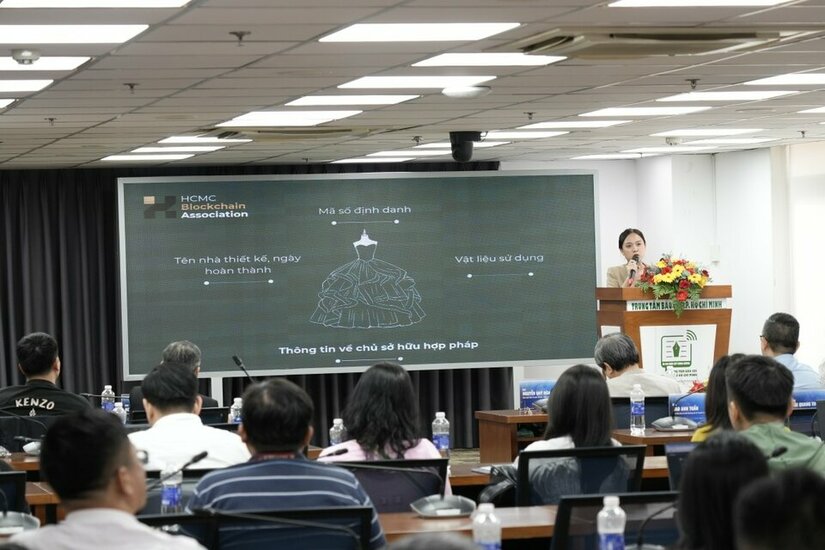 DSC01274 (Medium).JPG DSC01274 (Medium).JPG
