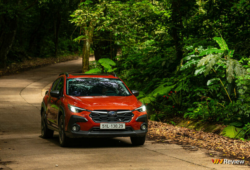 Subaru Crosstrek - VnReview - 17.jpg