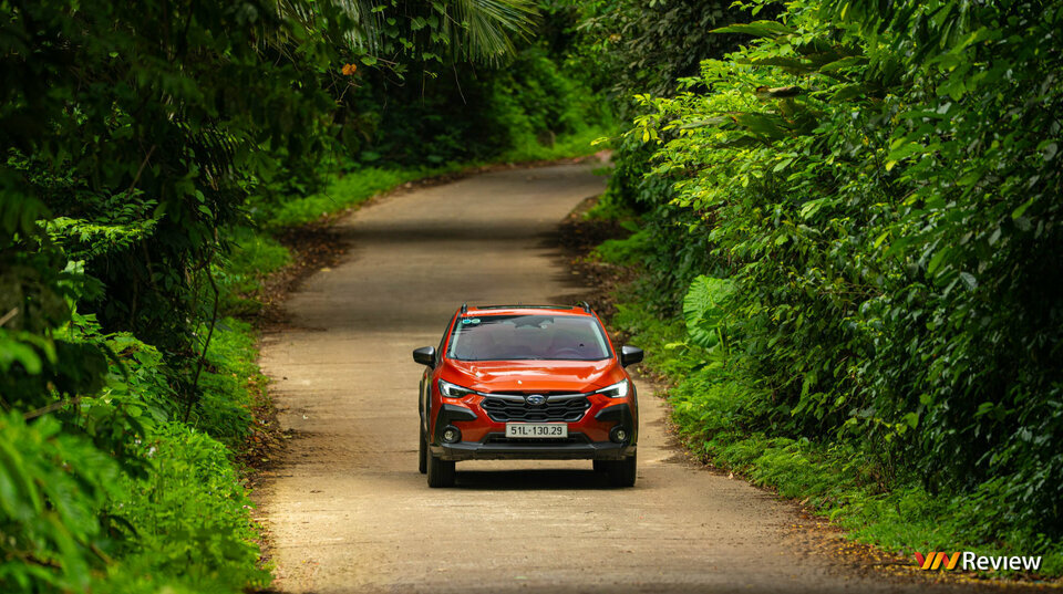 Subaru Crosstrek - VnReview - 9.jpg