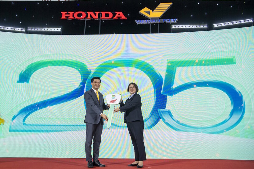 HondaVietnam x VietnamPost 27.JPG HondaVietnam x VietnamPost 27.JPG