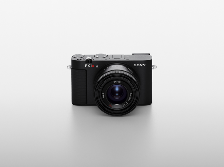 CX64900_image7-Mid.png