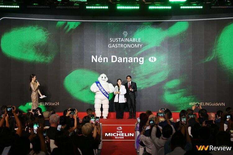 Green Star_Nén Danang - Opt 1 (Copy).jpg