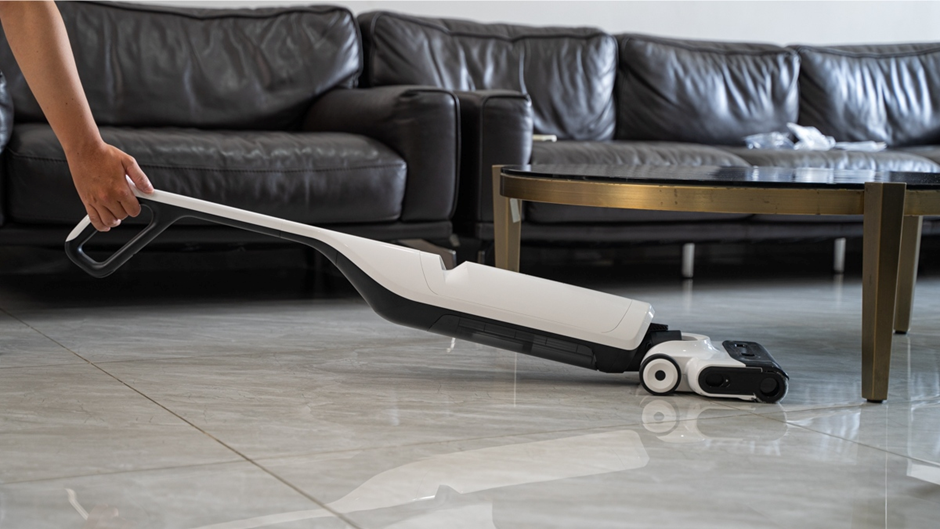 Máy hút bụi thông minh - Lựa chọn gọn nhẹ cho nhà Việt