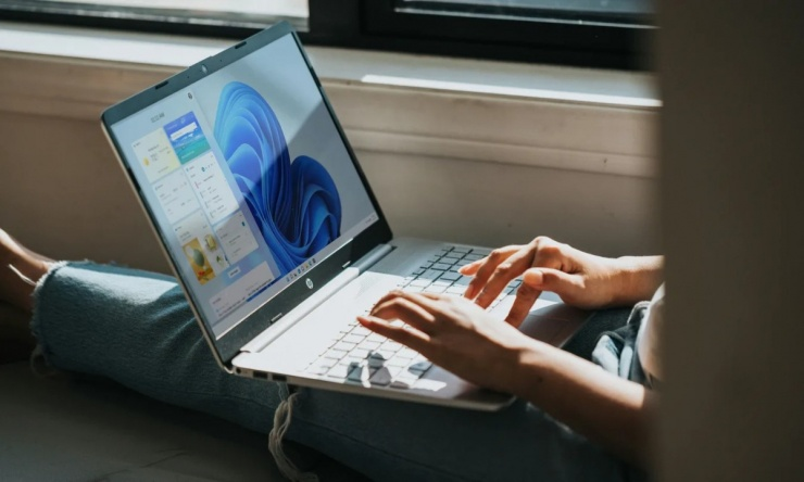 Laptop Windows giá rẻ không còn hấp dẫn vì... không rẻ