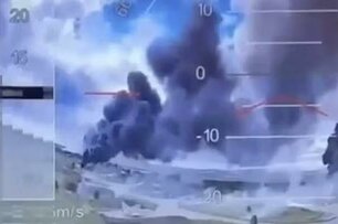 UAV Ukraine đồng loạt tấn công 5 sân bay quân sự Nga