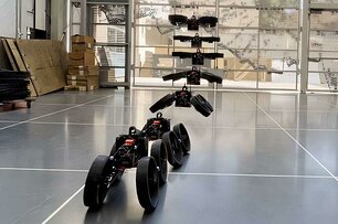 Chiếc drone không chỉ biết bay mà còn "biến hình" thành xe 4 bánh